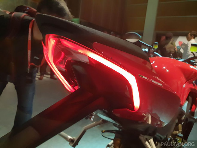 2020 Ducati Streetfighter V4 ra mắt, công suất 208 mã lực, trang bị cánh gió trên xe đua - 7