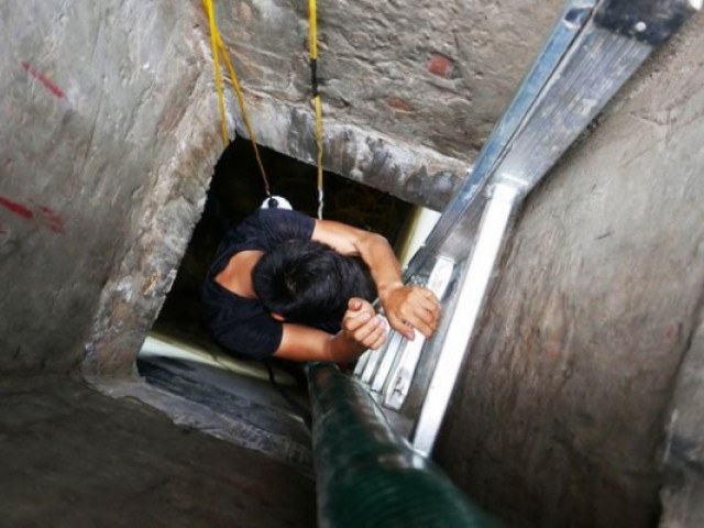 Sức khỏe đời sống - Ngộ độc khí "trứng thối" khi thau rửa bể nước dễ gây tử vong ngay lập tức