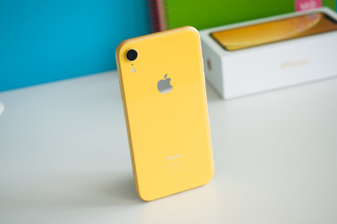 iPhone XR năm ngoái.