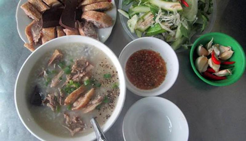 Cháo vịt cỏ đặc sản Hòa Vang, Đà Nẵng.&nbsp; Ảnh: Internet