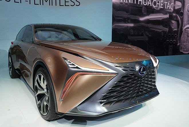 Ngắm xe concept độc Lexus LF-1 Limitless thu hút khách tham quan tại VMS 2019 - 2