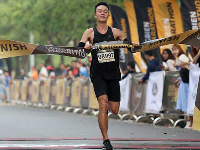 Thể thao - Tin thể thao HOT 27/10: VĐV “chuẩn Boston Marathon" đánh bại tuyển thủ SEA Games
