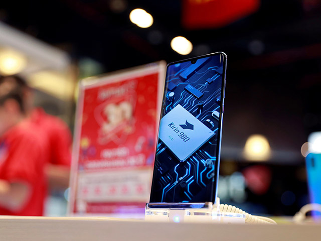 Thời trang Hi-tech - Thêm đối tác quan trọng hợp tác, Huawei nhẹ cả người