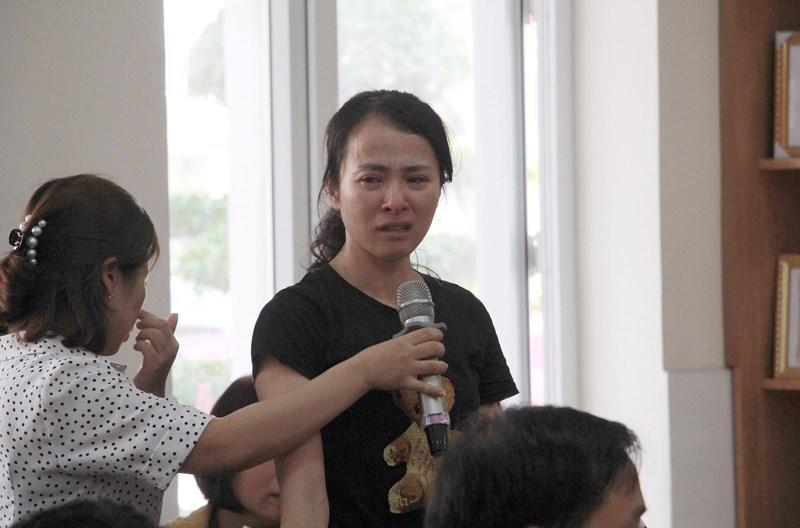 Cô giáo Trang bị buộc thôi việc do đã đánh hàng loạt học sinh giờ kiểm tra