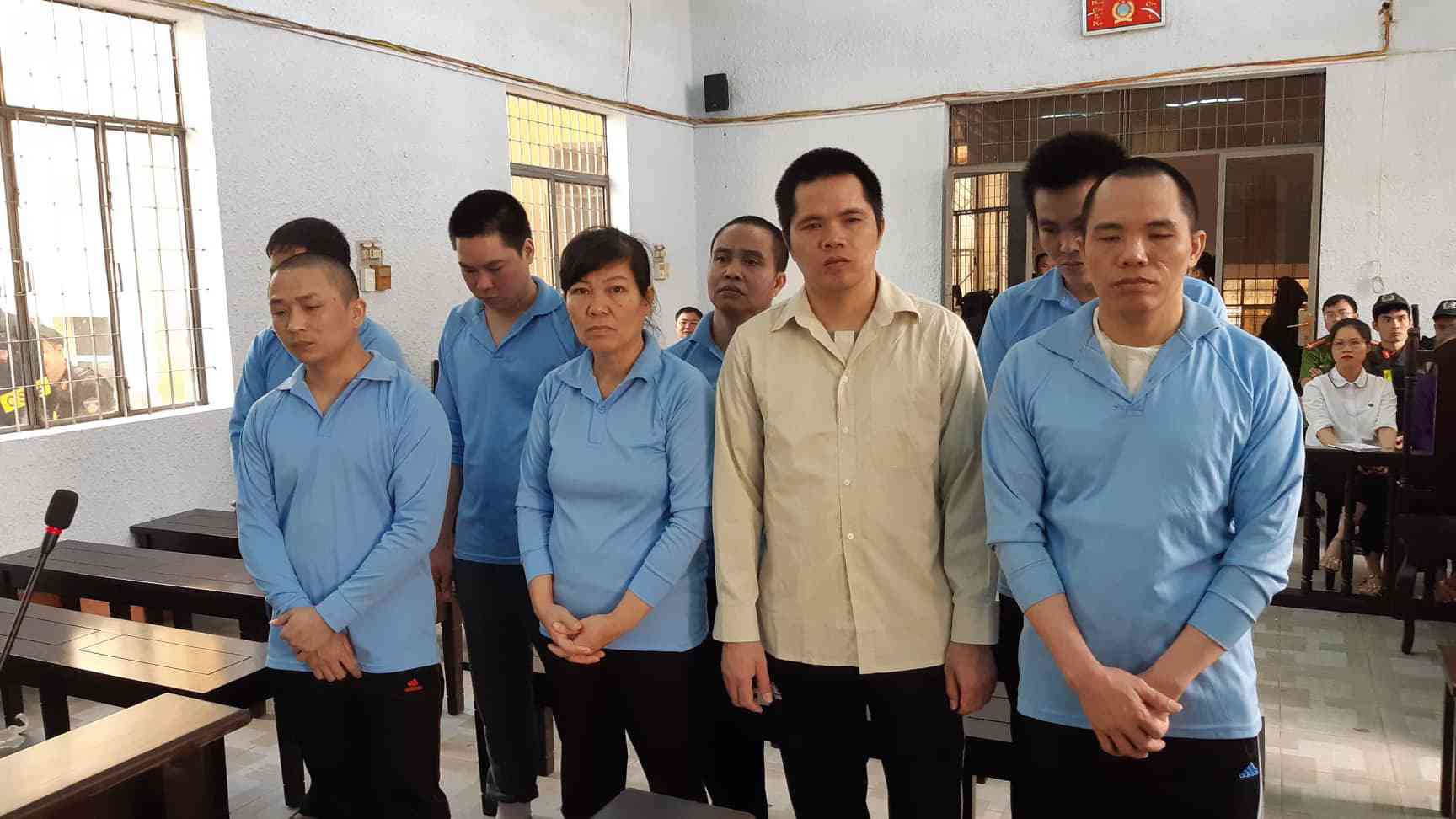 Các bị cáo tại phiên tòa sơ thẩm