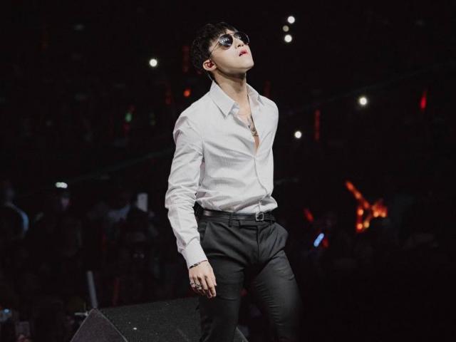 Làm đẹp - Ngoài hình xăm ngực, Sơn Tùng MTP "dính mực" ở vị trí mới vô cùng sexy