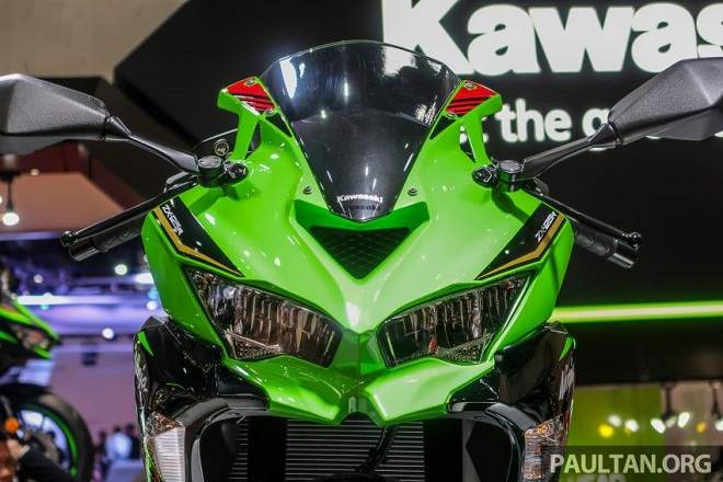 Ảnh thực tế mô tô tăng áp Kawasaki Z H2 và ZX-25R: Đẹp tới từng chi tiết - 4