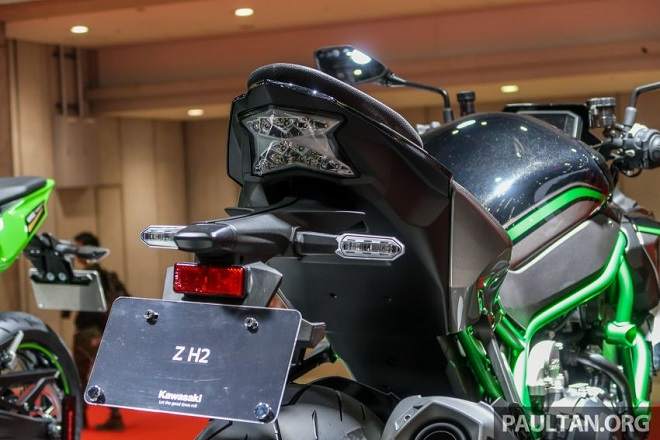 Ảnh thực tế mô tô tăng áp Kawasaki Z H2 và ZX-25R: Đẹp tới từng chi tiết - 11