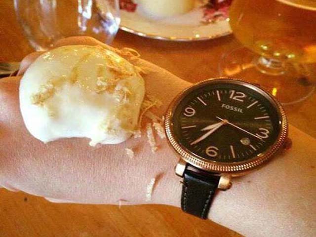 Ẩm thực - Những kiểu ăn kỳ quái nhất thế giới, sáng tạo đâu không thấy chỉ thấy buồn cười