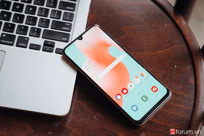 Trải nghiệm của ‘lính mới’ nơi công sở với Galaxy A50s - 2