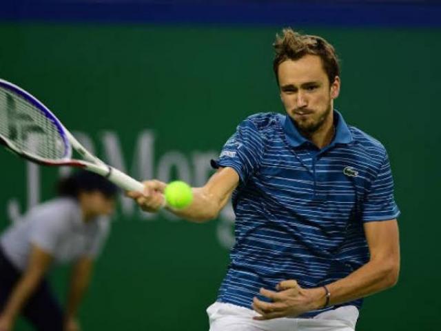 Thể thao - Paris Masters ngày 2: Zverev thăng hoa, Medvedev bị loại sớm