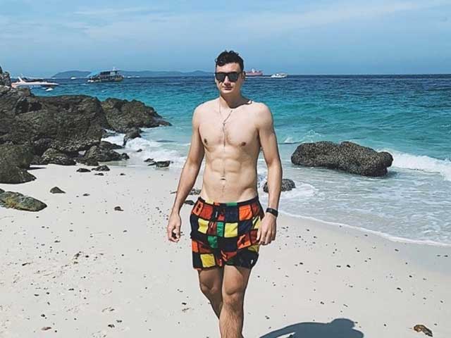 Làm đẹp - Quý ông làm gì để có múi bụng "nét như kẻ vẽ" của Lâm Tây?