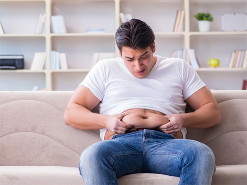 Nam giới cũng khổ sở về vòng 2 không kém nữ giới