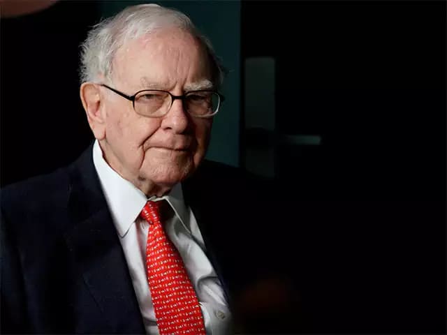 Ở tuổi của bạn, tỷ phú Warren Buffett có bao nhiêu tiền?