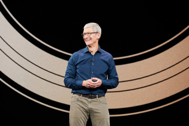 Tim Cook được khen “nức mũi” trước thành công của Apple - 1