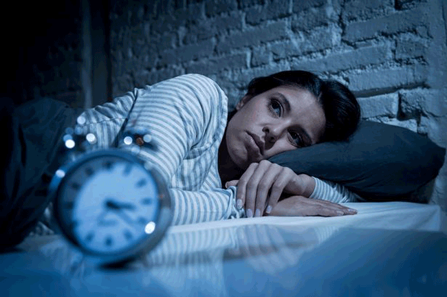 18. Giảm chứng mất ngủ: Các oxytocin được giải phóng khi bạn đạt cực khoái có thể giúp bạn thư giãn và buồn ngủ.
