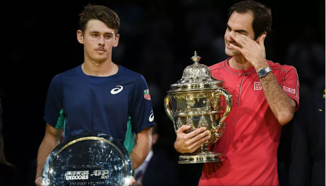 Federer bật khóc sau khi lập kỷ lục lần thứ 10 đăng quang Basel Open