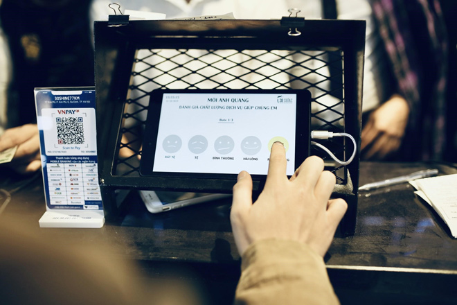 Hàng nghìn đánh giá hài lòng với hệ thống giường massage mới để lại trên hệ thống của 30Shine