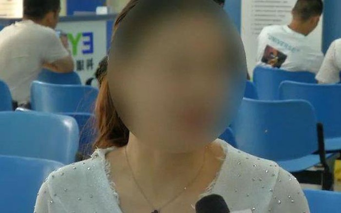 Báo chí Trung Quốc đưa tin về cô gái 32 tuổi nuôi bọ ve trên mi mắt.&nbsp;