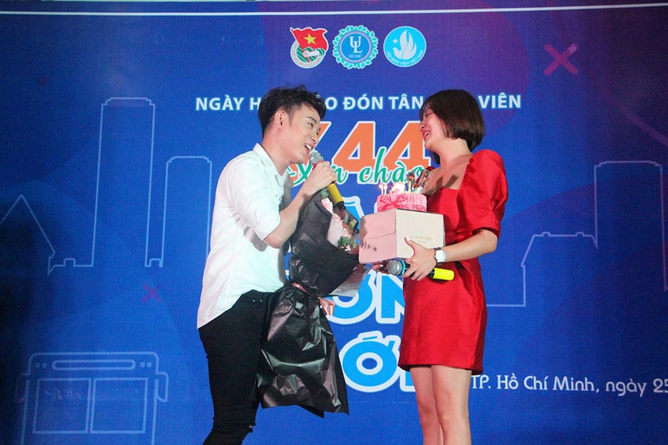 Văn Mai Hương và Trúc Nhân là anh em thân thiết trong nhiều năm qua