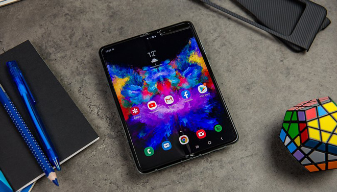 Galaxy Fold sắp về nước theo đường chính hãng.