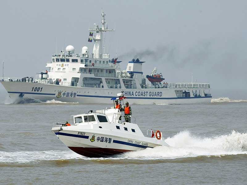 Các tàu hải cảnh Trung Quốc tham gia cuộc tập trận an ninh trên biển Hoa Đông năm 2009. Ảnh: GETTY