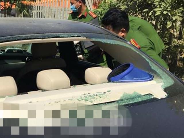 Pháp luật - Vụ xe Mercedes bị đập phá, có vét máu: Chủ nhân lộ diện khai lý do bất ngờ