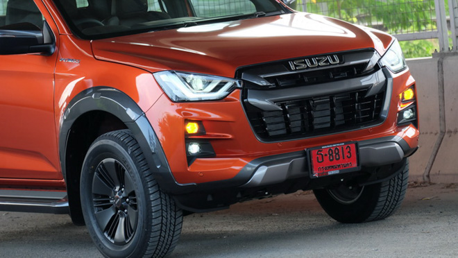 Soi chi tiết xe bán tải Isuzu D-Max thế hệ mới tại Thái Lan - 10