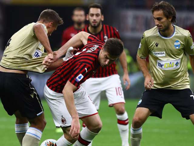 Bóng đá - Video highlight trận AC Milan – SPAL: Khó khăn bủa vây, siêu phẩm đá phạt cứu rỗi