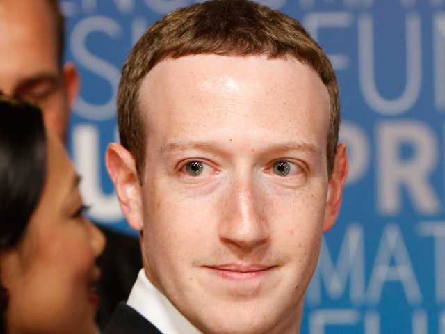 Bị chê mái tóc “ngố”, tại sao ông chủ Facebook vẫn không đổi?