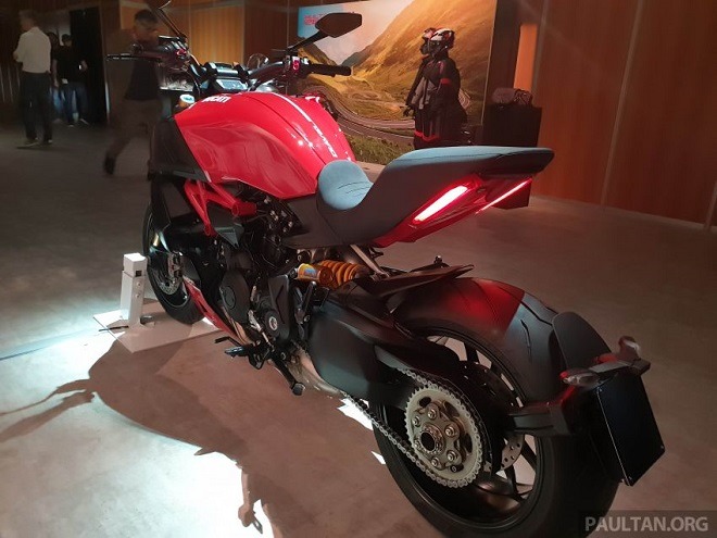 2020 Ducati Diavel 1260 S thêm "màu áo" mới, thể thao hơn - 2