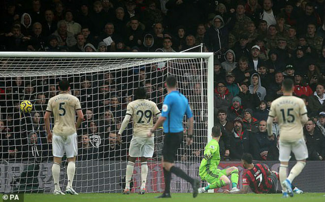 Trực tiếp bóng đá Bournemouth - MU: Dồn ép nghẹt thở cuối trận (Hết giờ) - 15