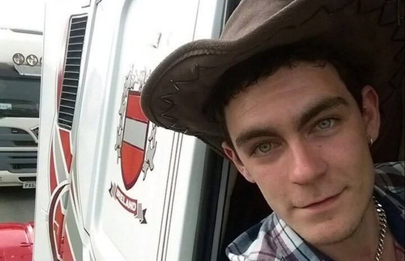 Tài xế Maurice Robinson lái chiếc xe tải có 39 người chết bị truy tố 39 tội giết người. Robinson đang bị giam. Ba nghi can khác liên quan vụ việc đang được tự do nhờ bảo lãnh. Ảnh: REUTERS