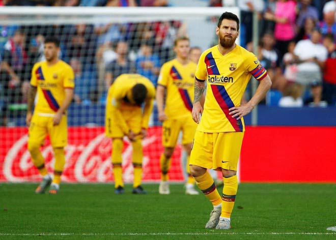 Barca của Messi hùng mạnh ở sân nhà nhưng cực tệ sân khách