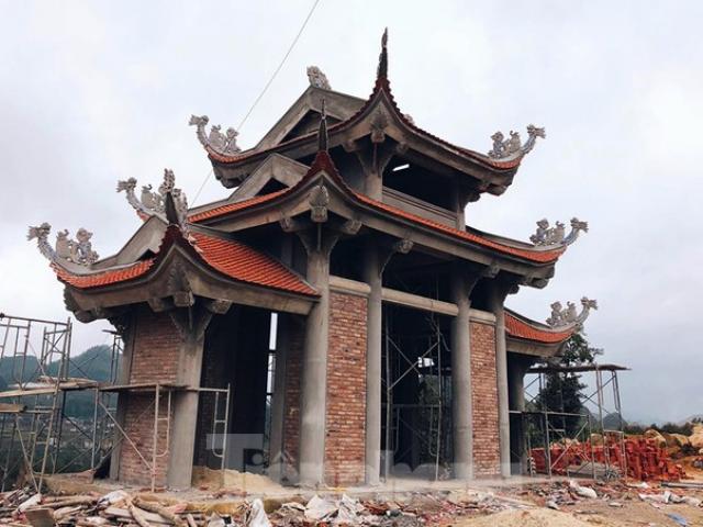 Cận cảnh siêu dự án 'bạt núi' làm du lịch ở Lũng Cú vừa bị đình chỉ