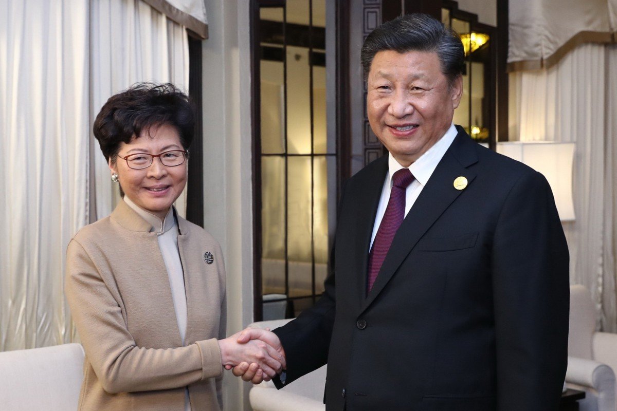 Ông Tập có cuộc gặp với lãnh đạo Hong Kong ở Thượng Hải.