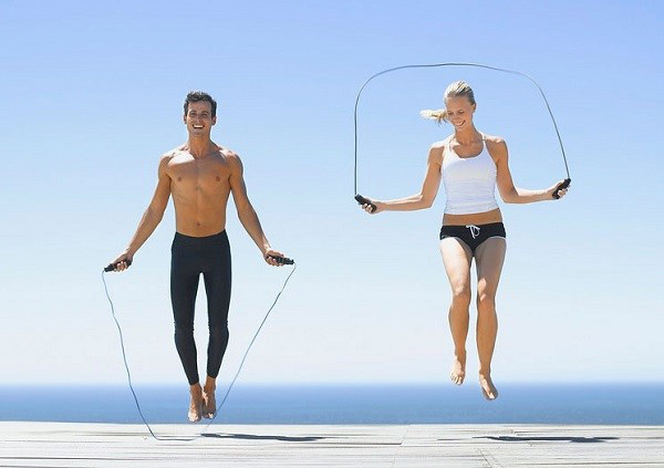 Nhảy dây là môn thể dục giảm cân được nhiều người sử dụng