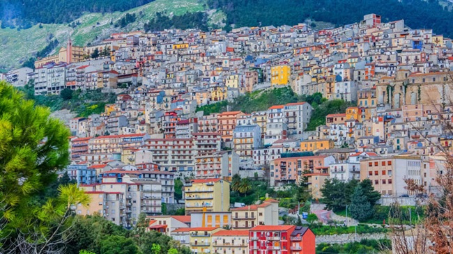 Thị trấn Camarata &#40;Italia&#41; sẽ cấp nhà miễn phí cho bất cứ ai đủ điều kiện mua nhà và chuyển đến đây sống.