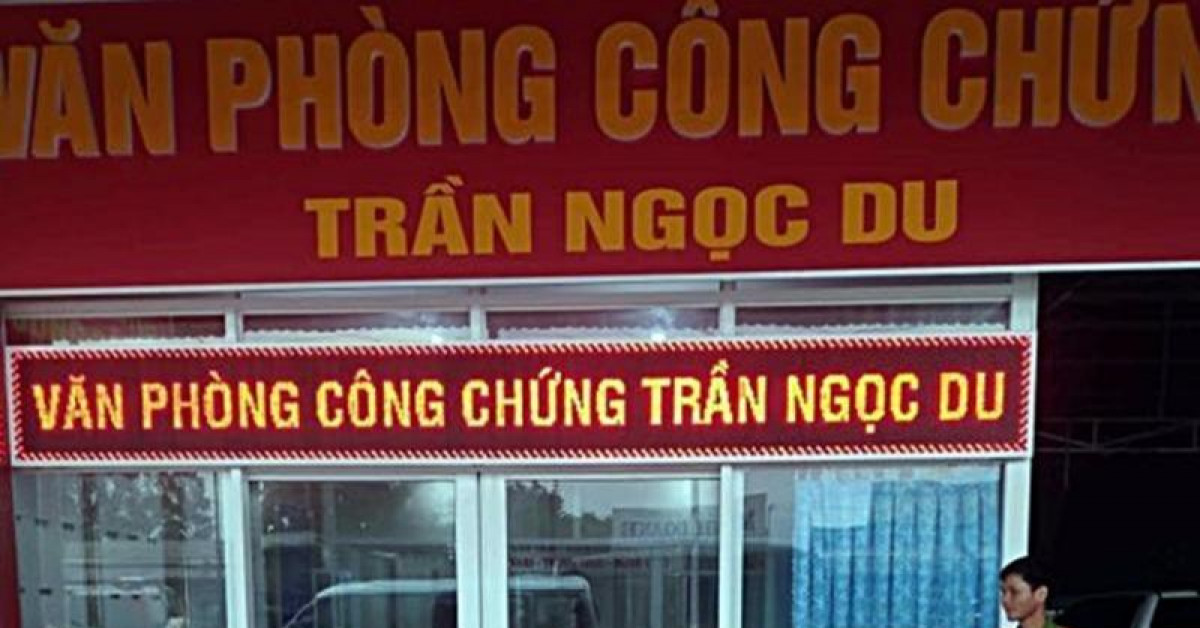 Pháp luật - Nổ súng trước văn phòng công chứng, 1 người bị thương
