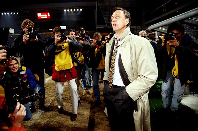 Ngay cả kỷ nguyên của Johan Cruyff, nhân vật ảnh hưởng nhất trong lịch sử Barcelona, cũng kết thúc trong thất bại