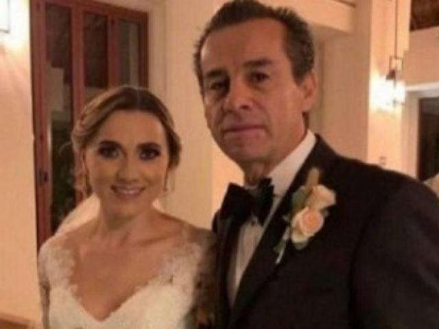 Bạn trẻ - Cuộc sống - Con trai chết 3 năm, cựu thị trưởng Mexico cưới luôn con dâu vì… quá thương các cháu