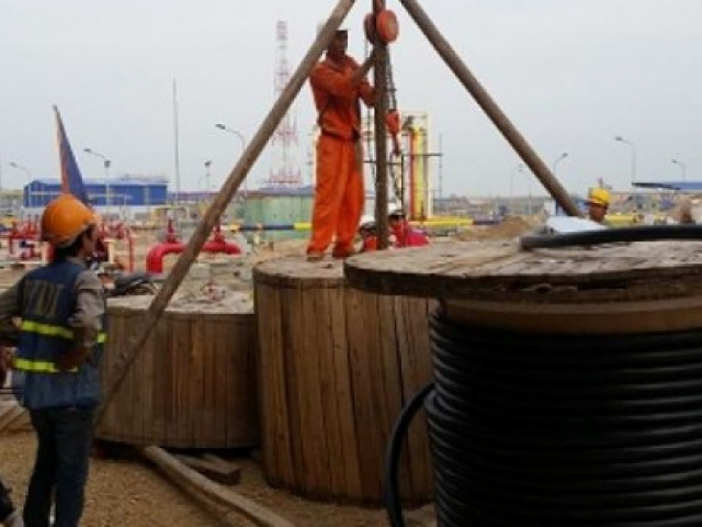 Tin tức trong ngày - Phú Quốc: Kéo cáp quân sự, một thiếu tá bị điện giật tử vong