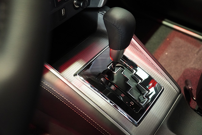 Cận cảnh Mitsubishi Triton bản full option, giá bán 865 triệu đồng - 12