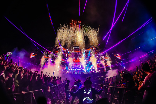 Hãy sẵn sàng tỏa sáng và tự tin thể hiện đam mê trong chuỗi sự kiện EDM – Yamaha Road To Ravolution – DJ Battle “Tỏa sáng phong cách riêng” các bạn nhé!