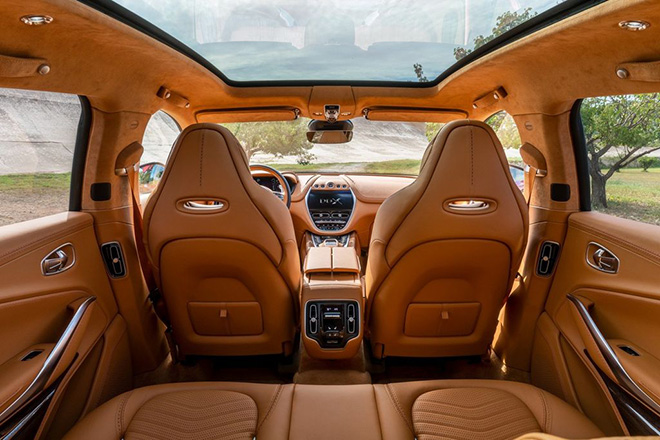 Siêu phẩm SUV Aston Martin DBX lộ ảnh nội thất cùng giá bán khoảng 4,6 tỷ VNĐ - 2