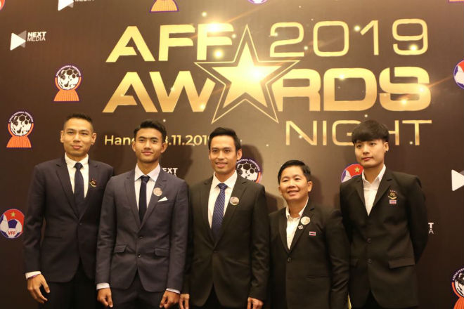 Các
gương mặt tiêu biểu của ĐT nam và nữ Thái Lan có mặt ở Gala trao
giải AFF Awards Night 2019 tại Hà Nội
