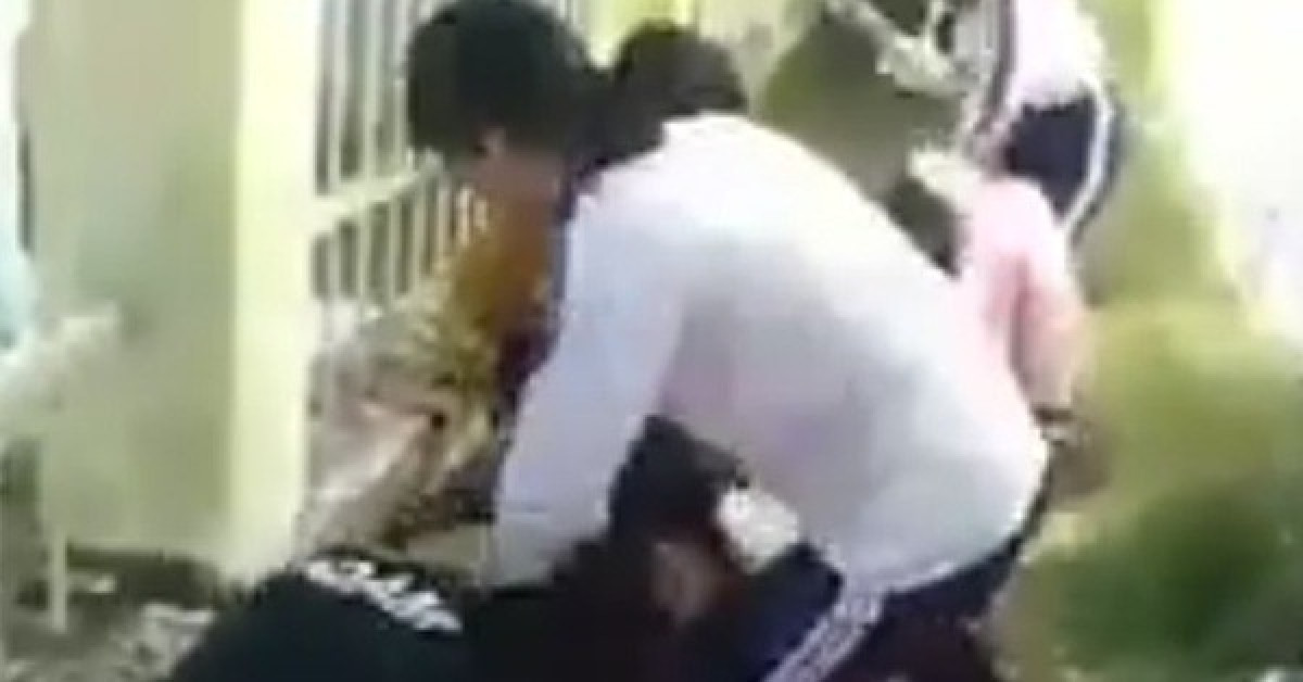 Giáo dục - du học - Lý do khó tin việc 4 nữ sinh lớp 6 bị đàn chị đánh tả tơi