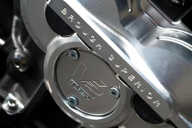 Lộ diện siêu mô tô đầu tiên của Aston Martin - 2