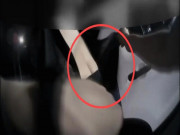 Thế giới - Video: Nam cảnh sát Mỹ khám người cô gái, gây tranh cãi lúc kiểm tra chỗ nhạy cảm