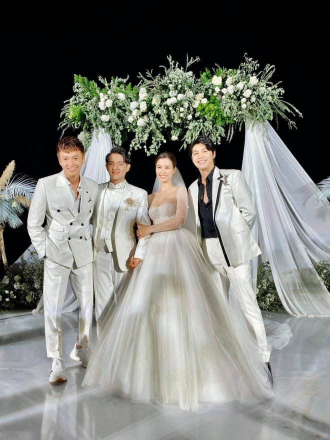 Ngô Kiến Huy tranh thủ nhận show đi hát trong ngày đám cưới Đông Nhi - 2